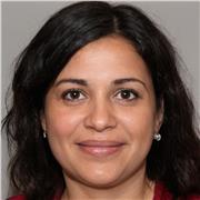 Auf Jura spezialisierte Rechtsanwältin bietet Nachhilfe in Jura für Universitätsstudenten an.